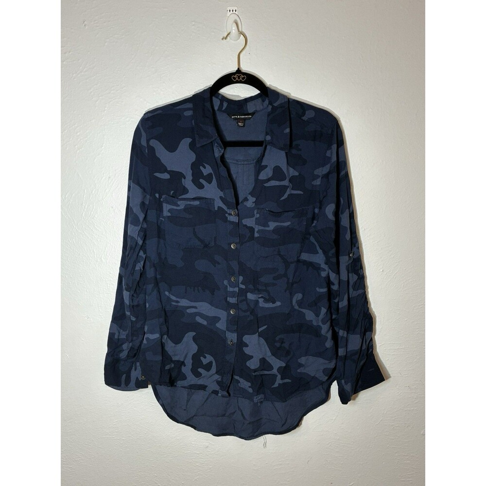 Rock N Republic Blue Camo Shirt Size Medium M Rayon Sleeve Straps